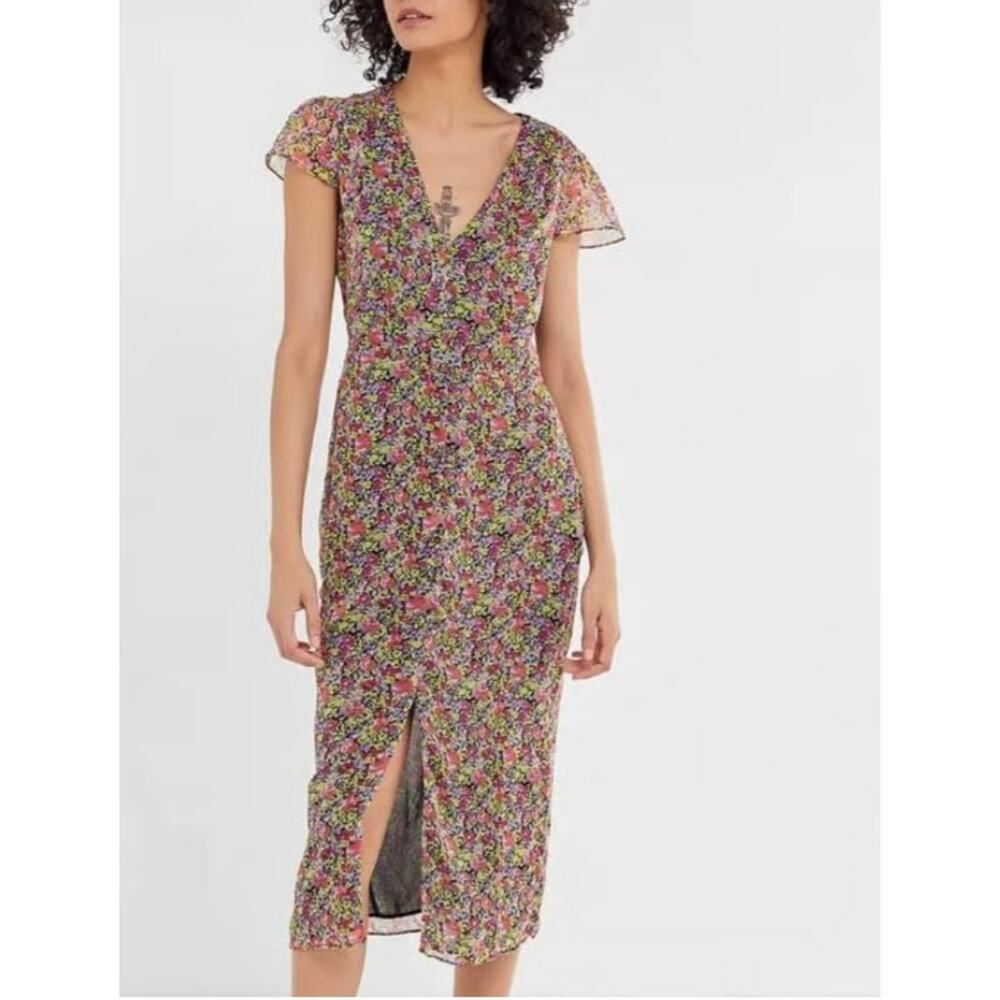 The East Order V-Neck Floral Midi Dress Size‎ Medium Lightweight Boho Buttons